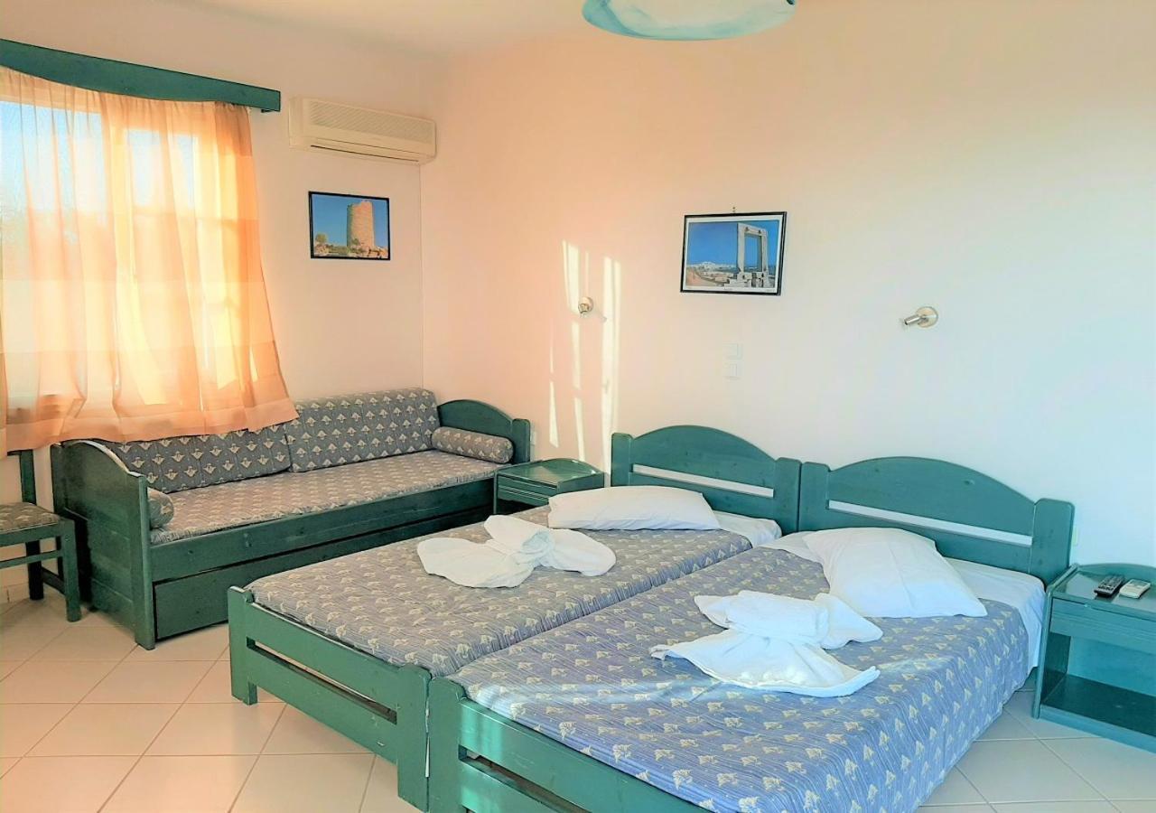 Joanna'S Rooms On The Beach Plaka  Exterior photo